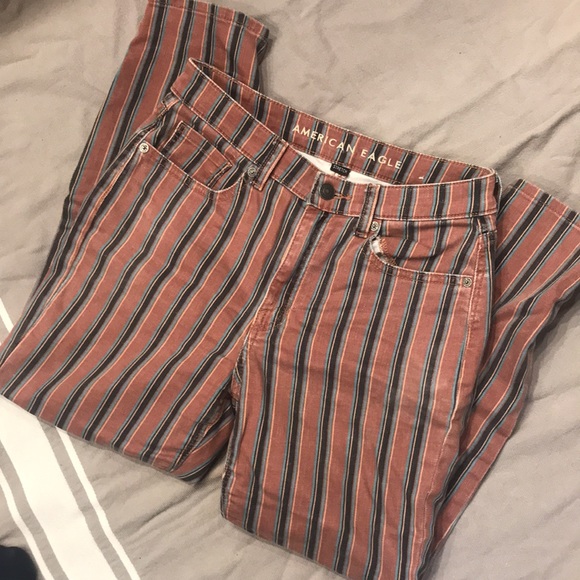 EUC AE Mom Jeans - Picture 4 of 4